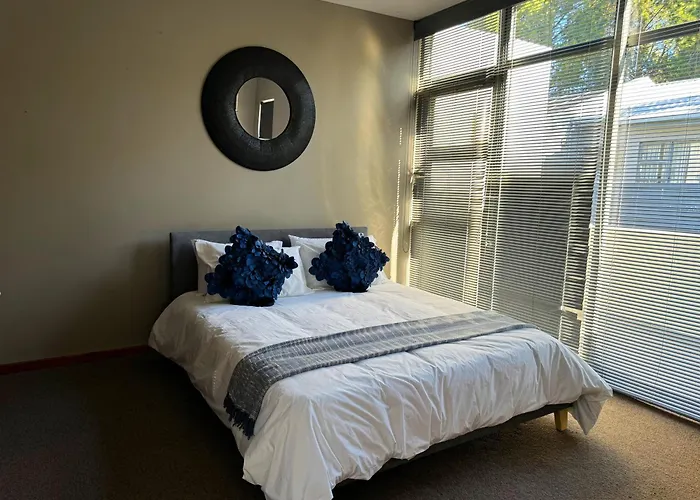 Retreat On Sloane