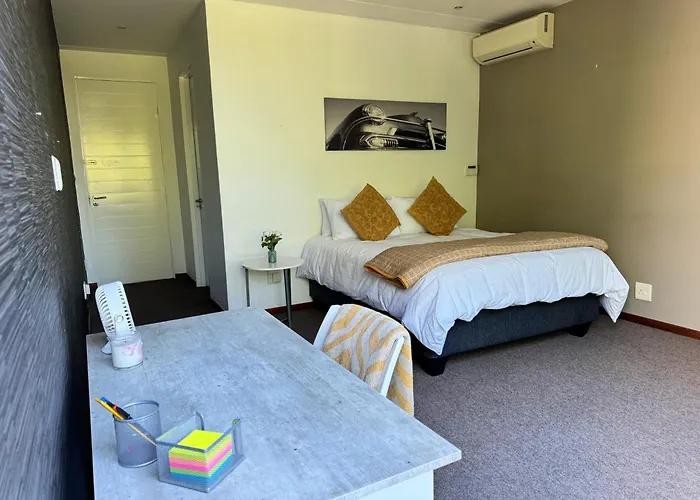 Retreat On Sloane